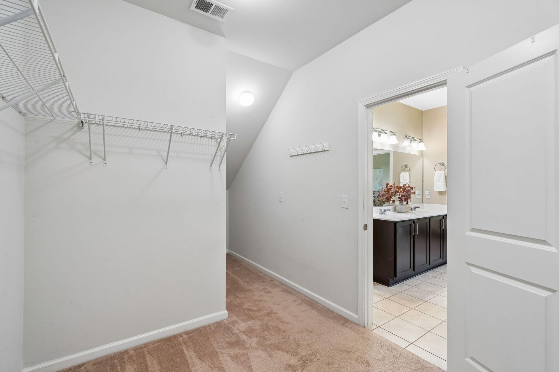 2576 Larch Lane Photo 39