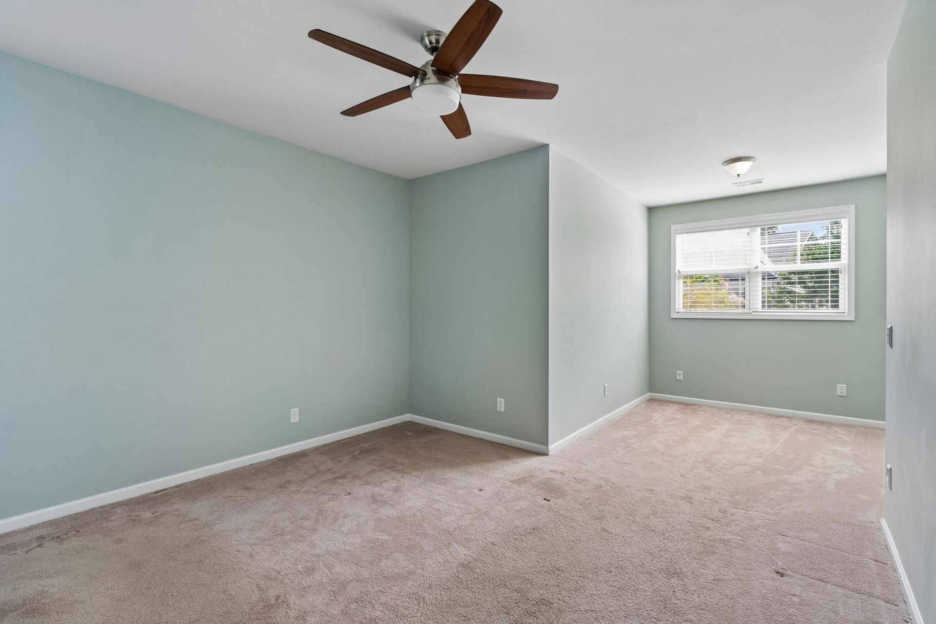 2576 Larch Lane Photo 41