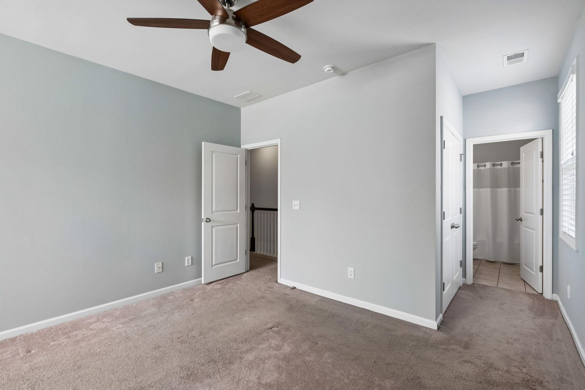 2576 Larch Lane Photo 43