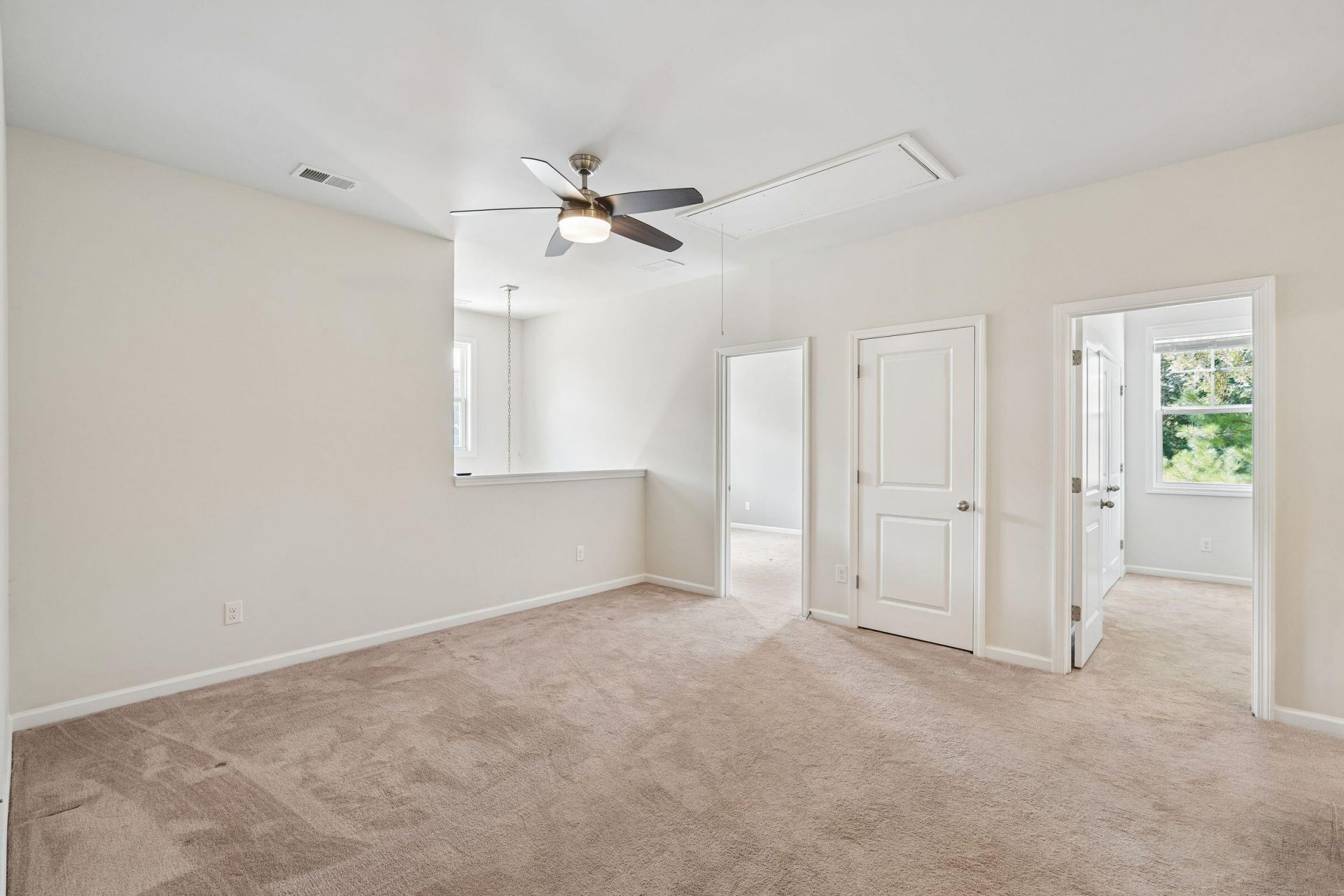 2576 Larch Lane Photo 46