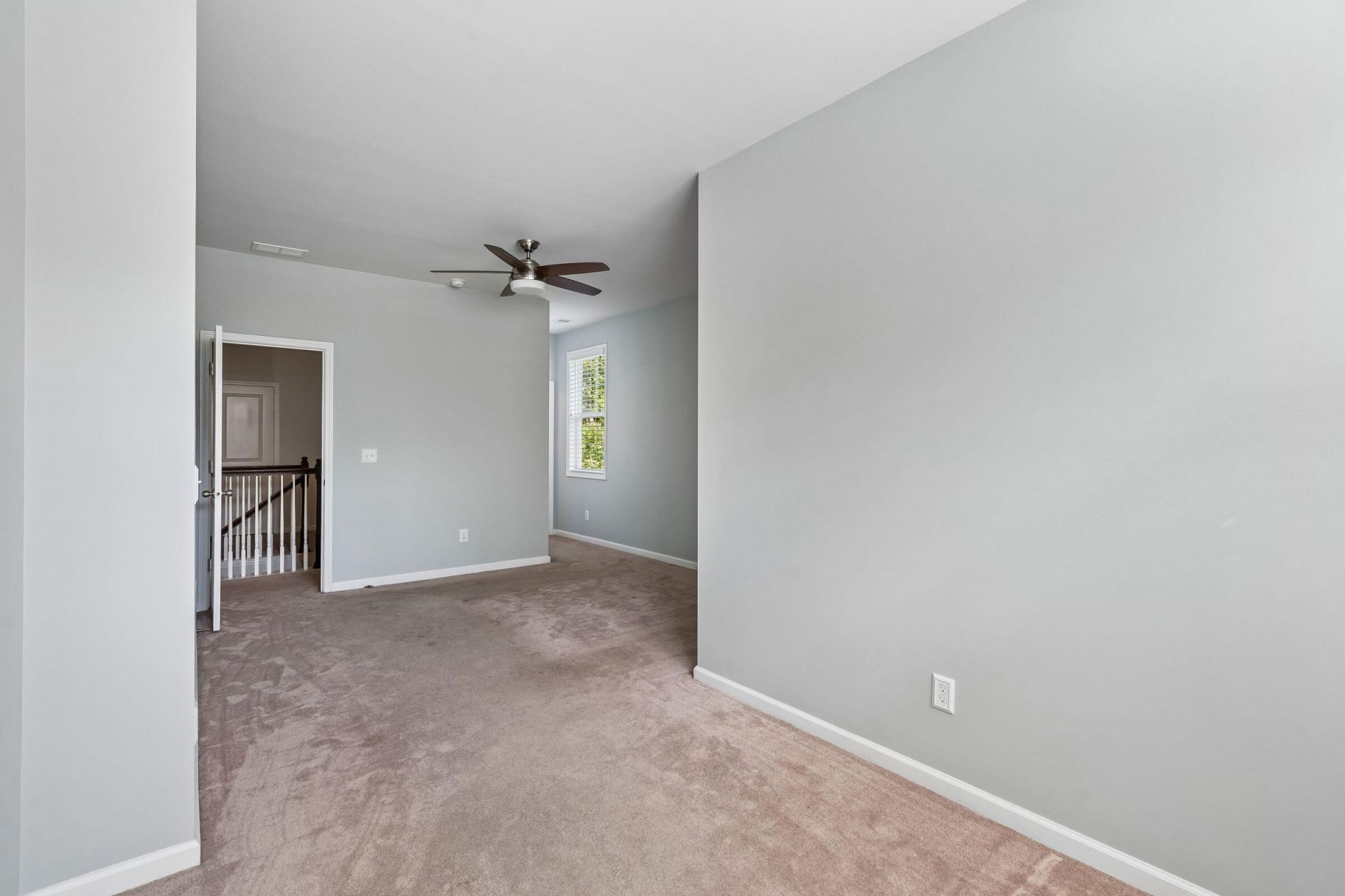 2576 Larch Lane Photo 56