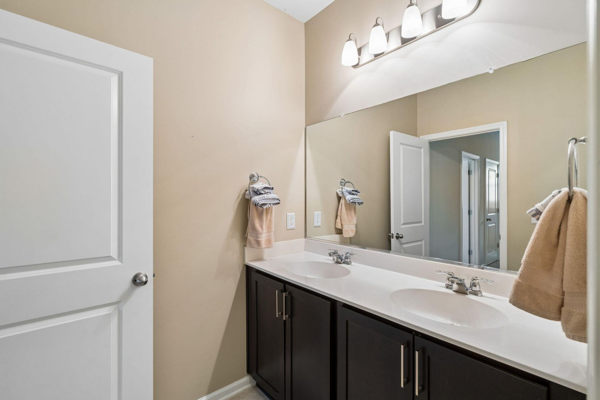 2576 Larch Lane Photo 57