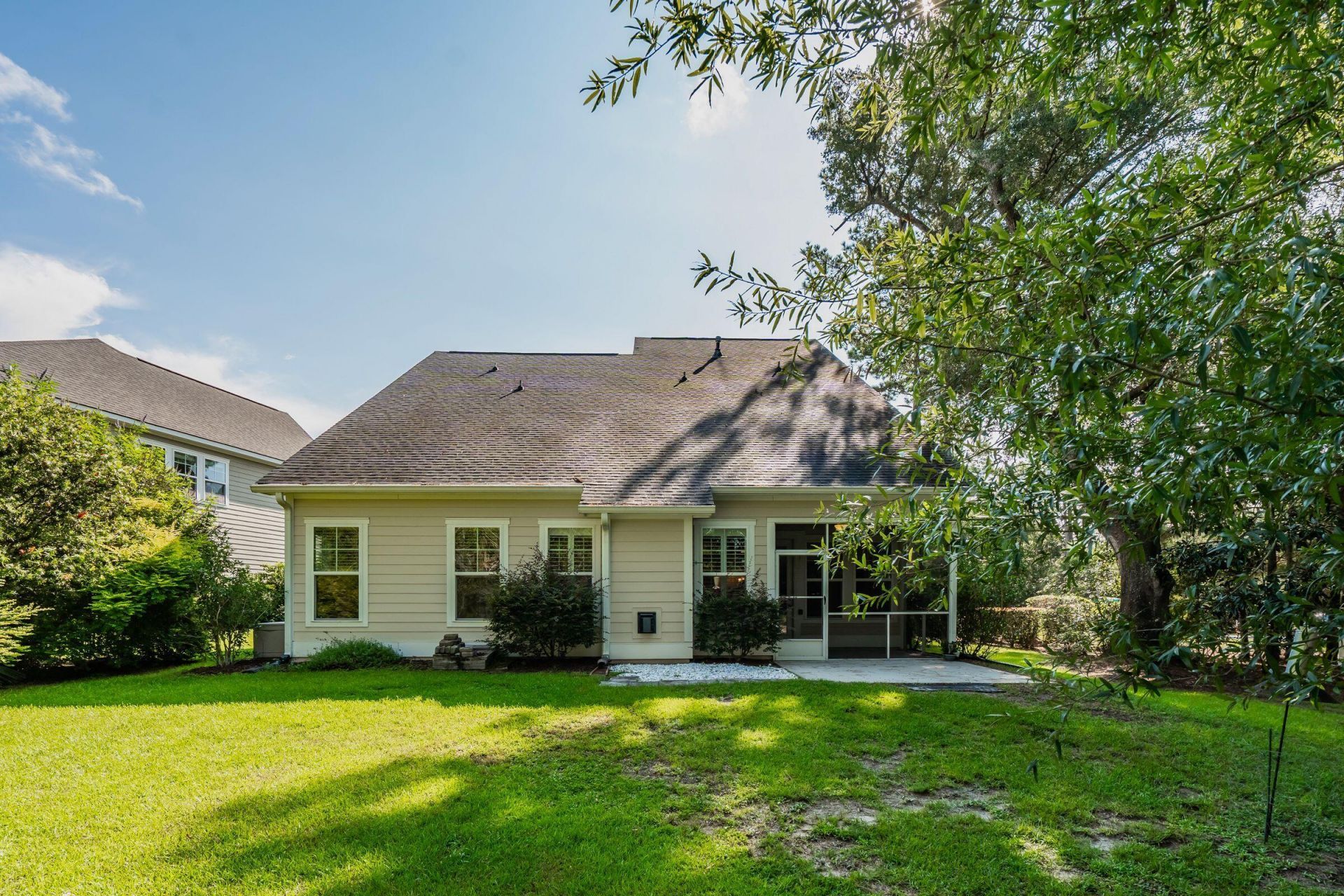 2576 Larch Lane Photo 60