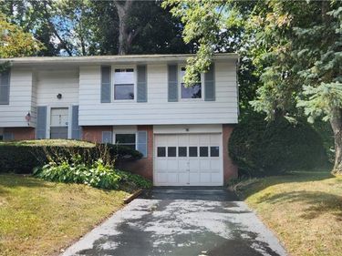 4280 Altair, Liverpool, NY 13090