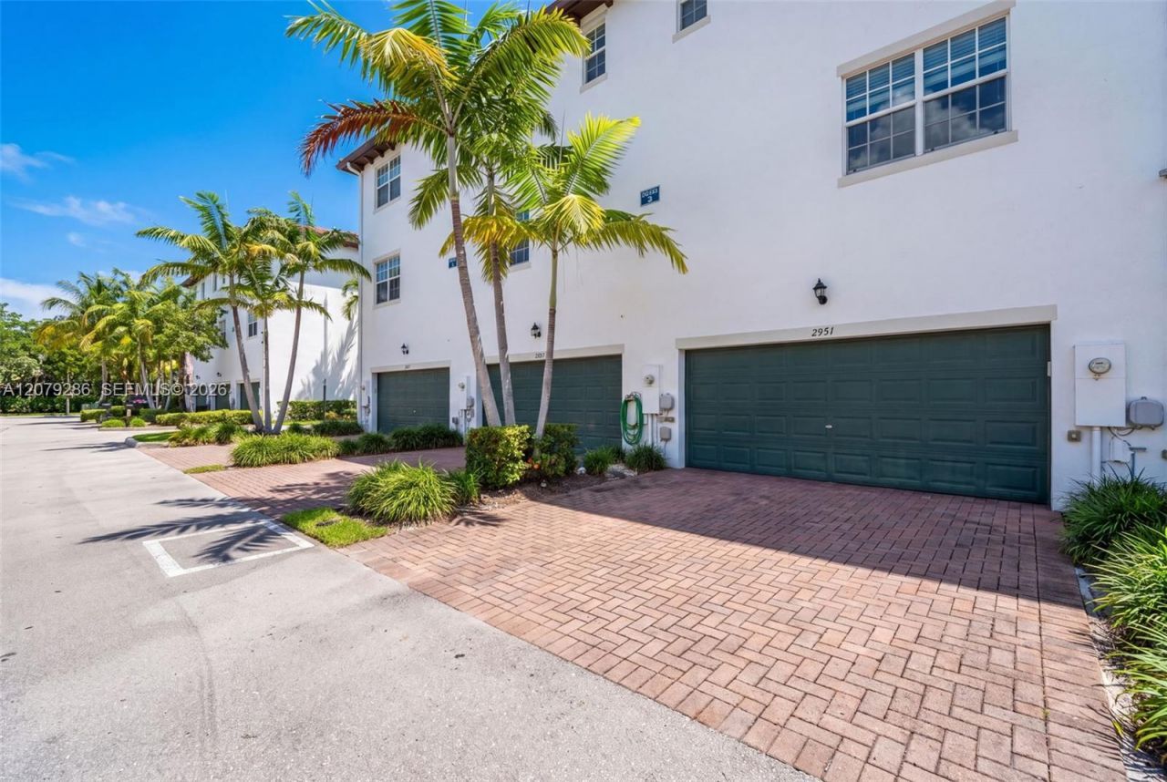 2951 SW 120th Ter, Unit 2951, Miramar, FL 33025 Photo