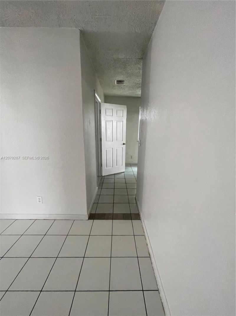 2105 Monroe Ter, Unit 1, Hollywood, FL 33020 Photo