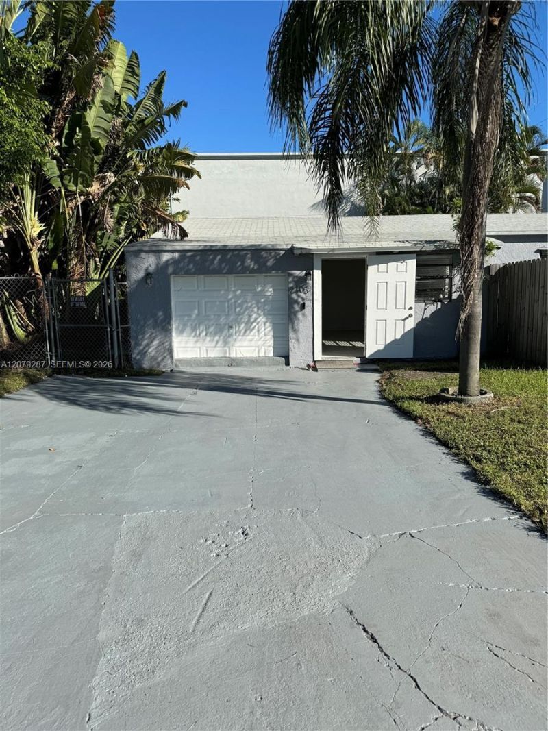 2105 Monroe Ter, Unit 1, Hollywood, FL 33020 Photo