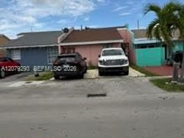 5924 W 21st Ct , Hialeah, FL 33016