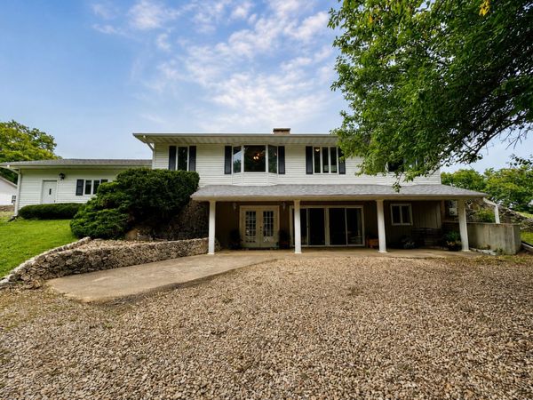 1335 Schwartz Road, Centralia, IL 62801