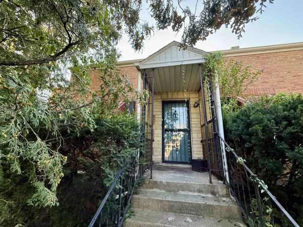 8830 Sayre Avenue , Morton Grove, IL 60053