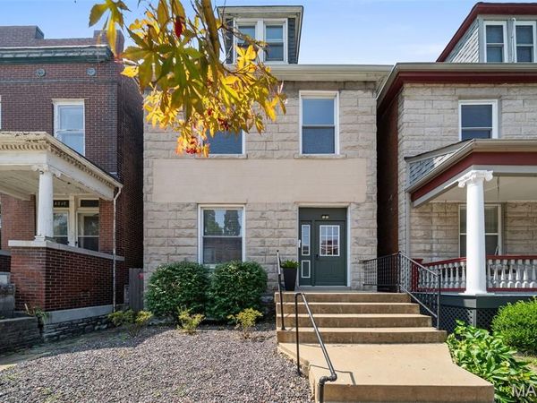 4036 Flad Avenue , St Louis, MO 63110