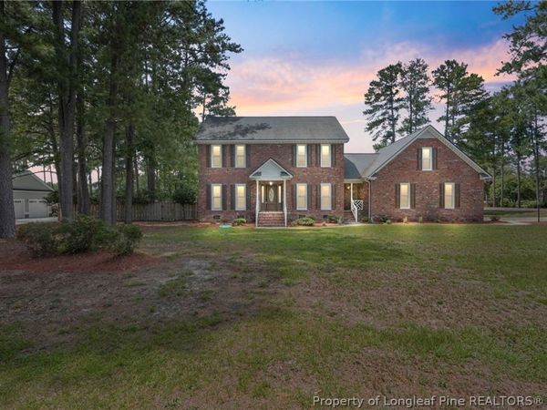 5400 Labrador Drive, Hope Mills, NC 28348