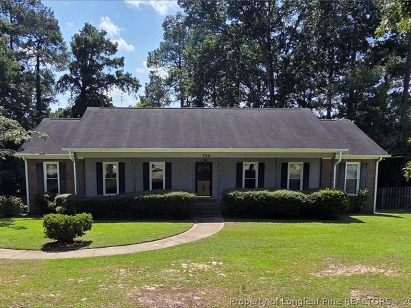 724 Galloway Drive, Fayetteville, NC 28303