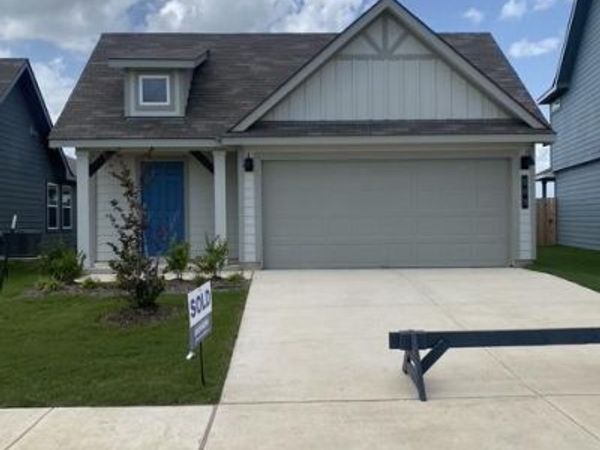509 Pickel DR , Rockdale, TX 76567
