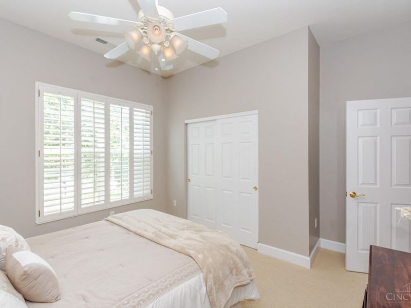 621 Carrick Drive, Washington Township, OH 45458 Photo 11