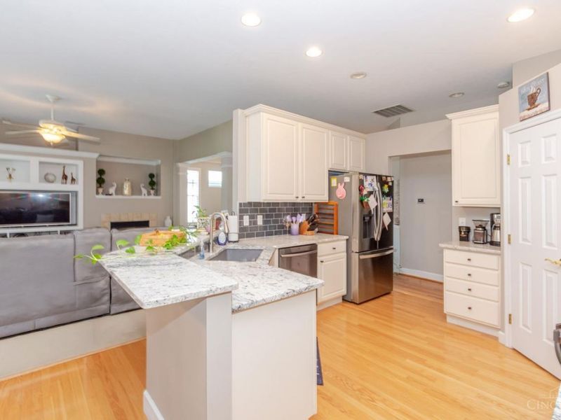 621 Carrick Drive, Washington Township, OH 45458 Photo 28