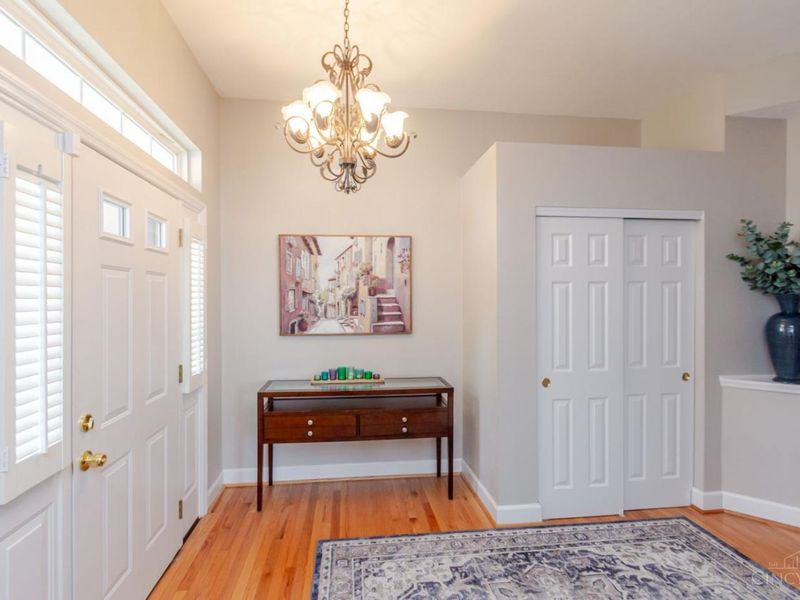 621 Carrick Drive, Washington Township, OH 45458 Photo 4