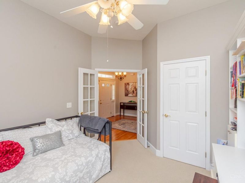 621 Carrick Drive, Washington Township, OH 45458 Photo 8