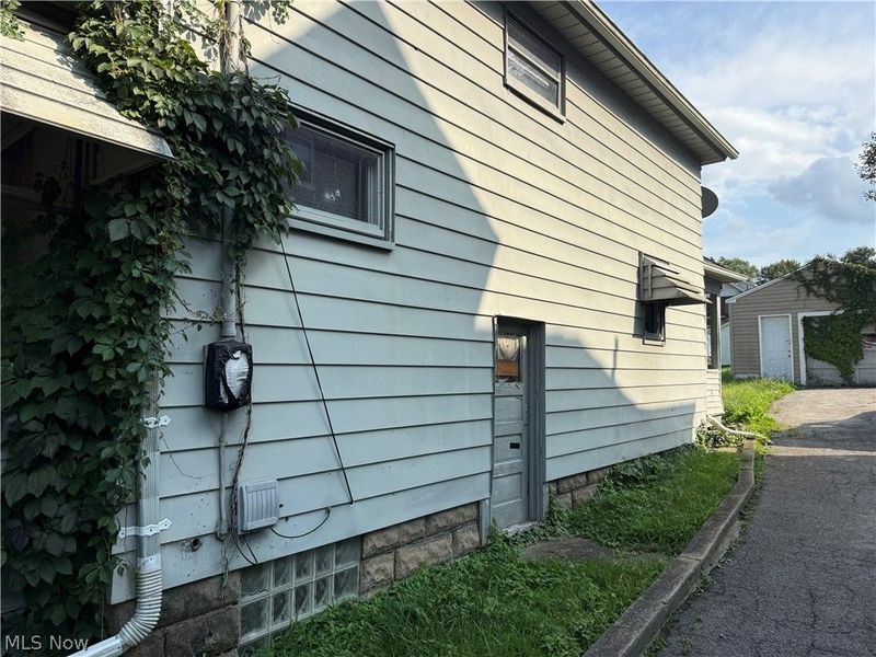 1911 Pointview Avenue, Youngstown, OH 44502 Photo 12