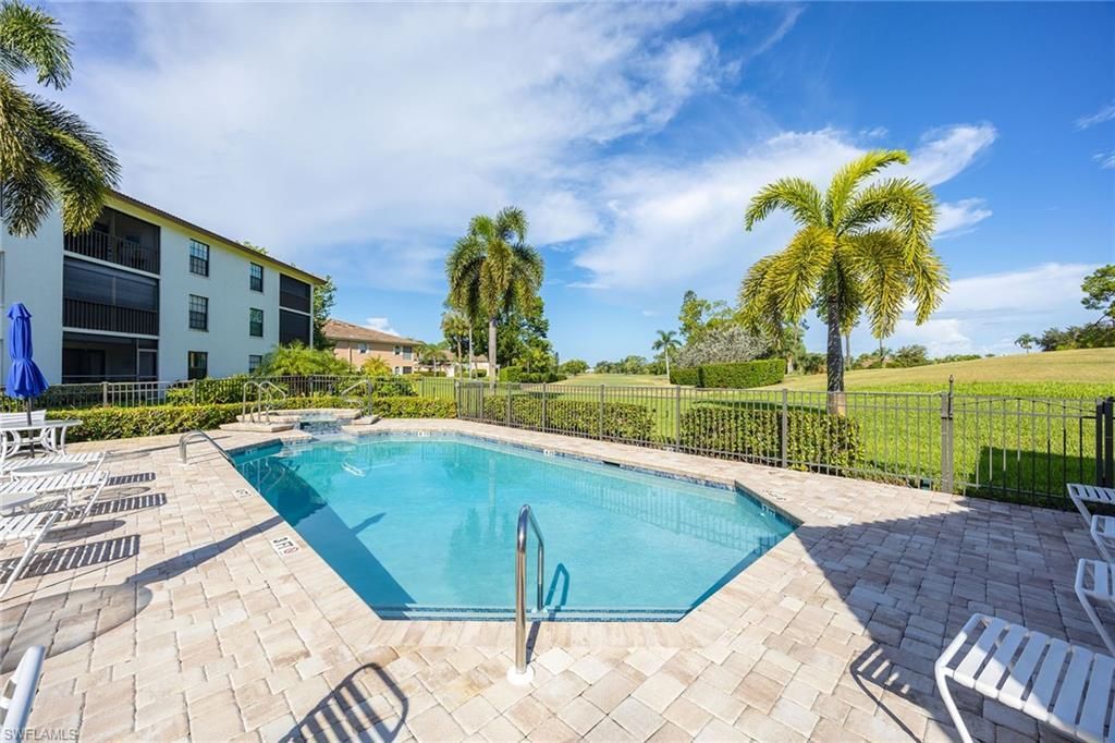 605 Augusta Blvd , Unit 11, Naples, FL 34113 Photo