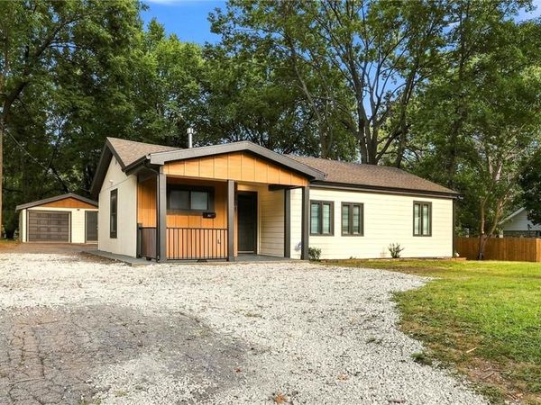 7001 Raytown Road, Raytown, MO 64133
