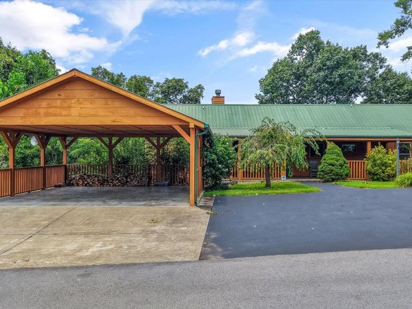 1553 Tranquility Tr, Dandridge, TN 37725