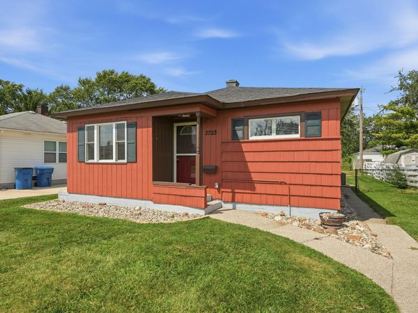 2723 Grand Boulevard, Highland, IN 46322