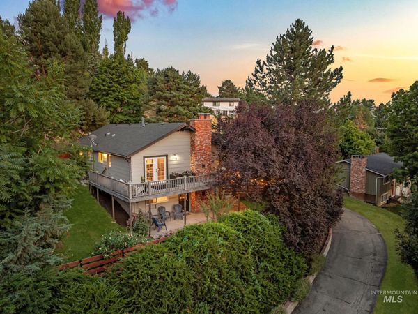 3133 N Hillway Dr, Boise, ID 83702