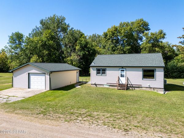 323 2nd Street S, Aneta, ND 58212