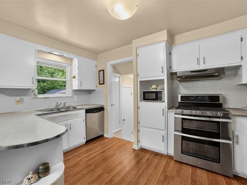 5421 W 16th Street, Parma, OH 44134 Photo 6
