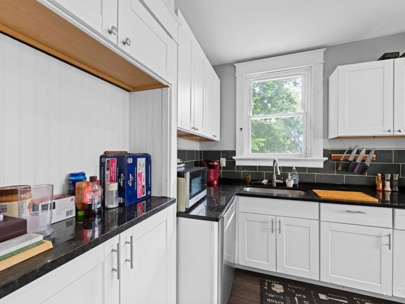 6505 Madison Road, Cincinnati, OH 45227 Photo 8