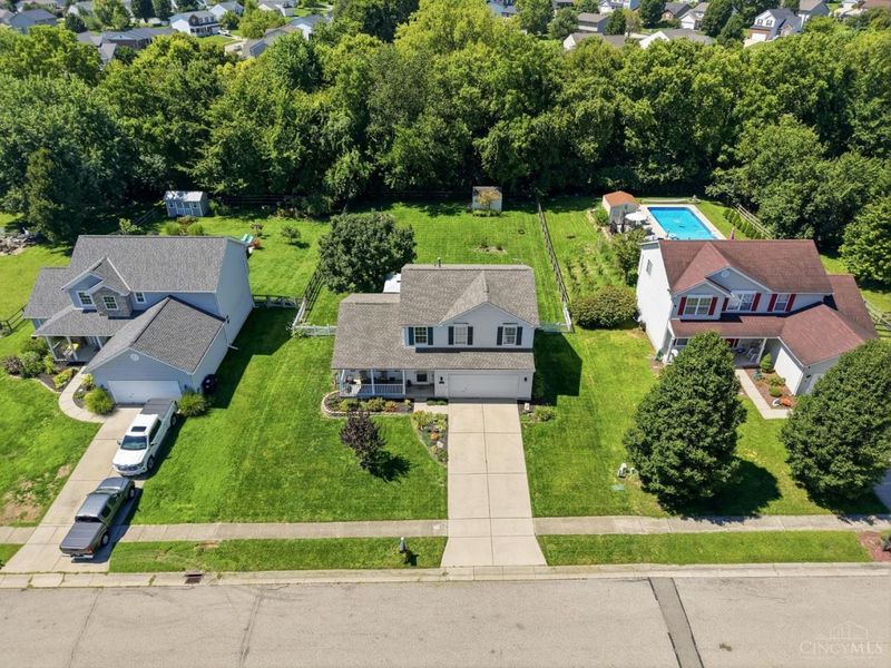 135 Heritage Trail Drive, Monroe, OH 45044 Photo 2