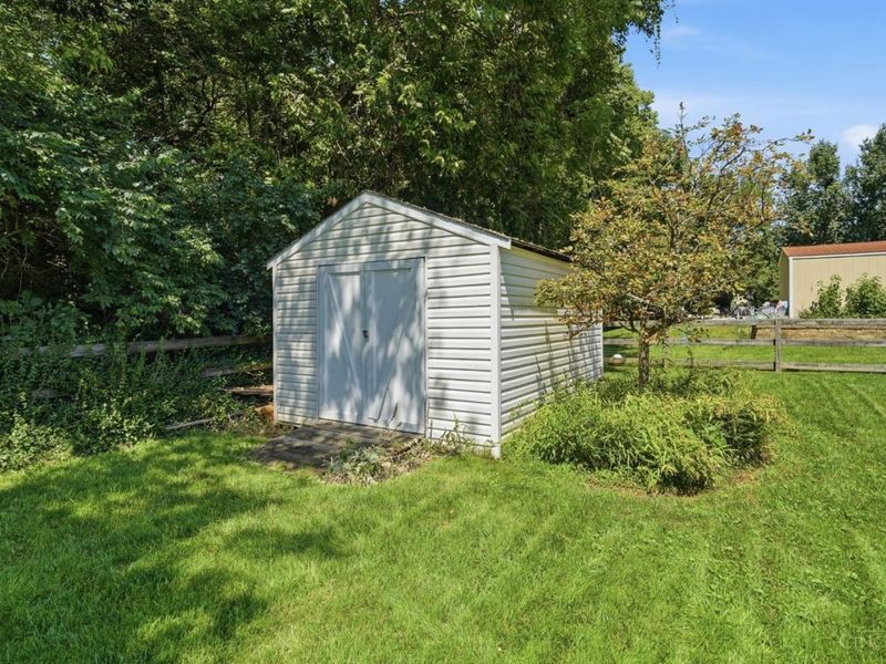 135 Heritage Trail Drive, Monroe, OH 45044 Photo 54