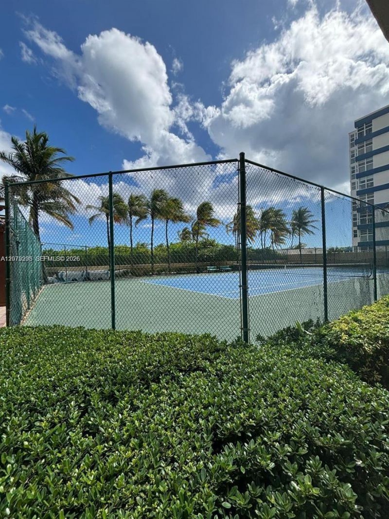 2080 S Ocean Dr , Unit 308, Hallandale Beach, FL 33009 Photo