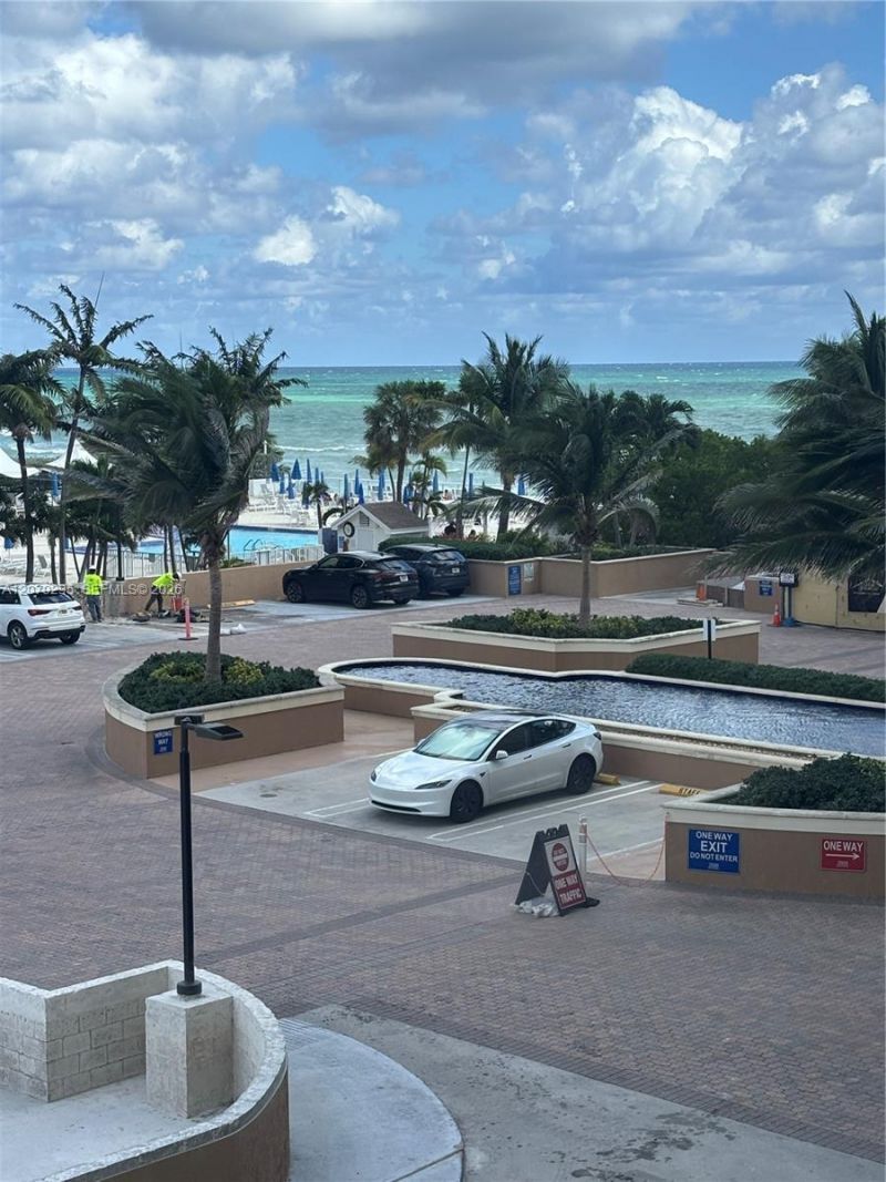 2080 S Ocean Dr , Unit 308, Hallandale Beach, FL 33009 Photo