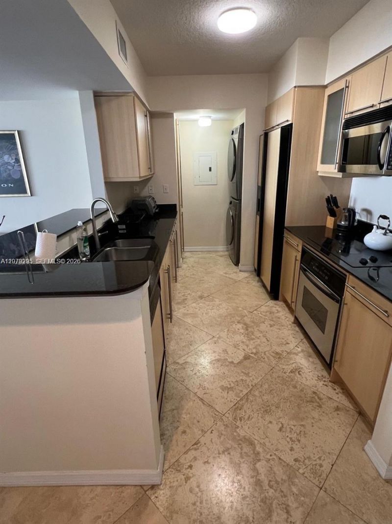 2080 S Ocean Dr , Unit 308, Hallandale Beach, FL 33009 Photo