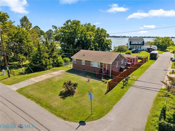 612 N Hope Street , Hampton, VA 23663