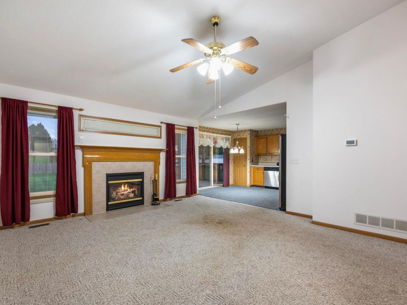 1892 Winterbrook Street, Lancaster, OH 43130 Photo 4