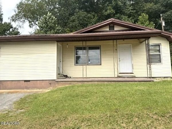 165 Clarence Lane, Harrogate, TN 37752