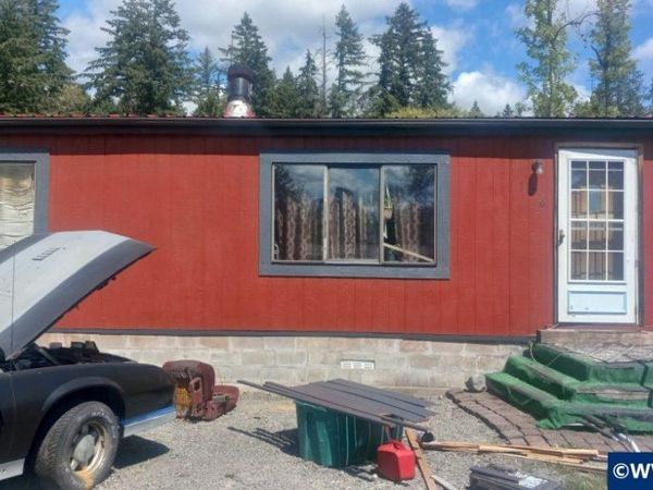 126 Gates Hill Rd, Gates, OR 97346