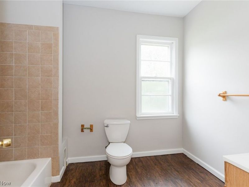 6716 Fullerton Avenue, Cleveland, OH 44105 Photo 10