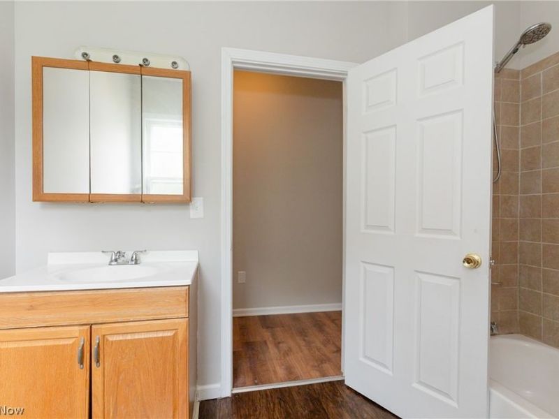 6716 Fullerton Avenue, Cleveland, OH 44105 Photo 11
