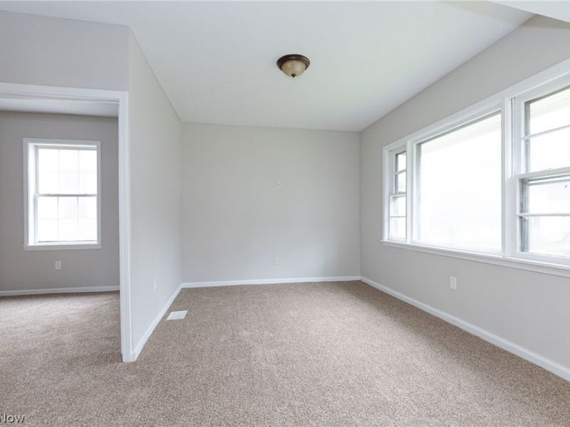 6716 Fullerton Avenue, Cleveland, OH 44105 Photo 3