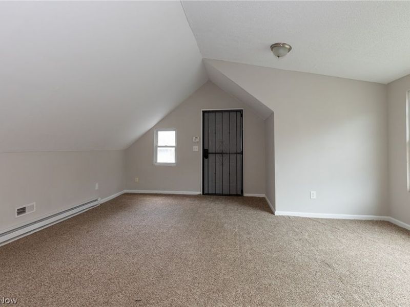 6716 Fullerton Avenue, Cleveland, OH 44105 Photo 32