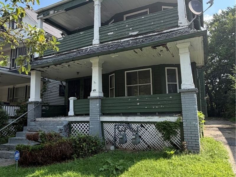 621 E 128th Street, Cleveland, OH 44108 Photo 1