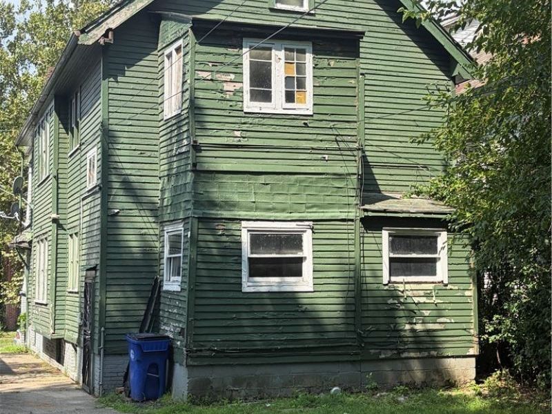 621 E 128th Street, Cleveland, OH 44108 Photo 4