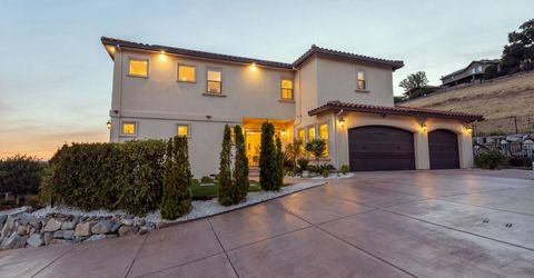 2586 Clubhouse Dr, Rocklin, CA 95765 Photo