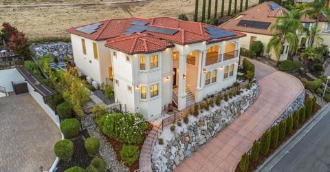 2586 Clubhouse Dr, Rocklin, CA 95765 Photo