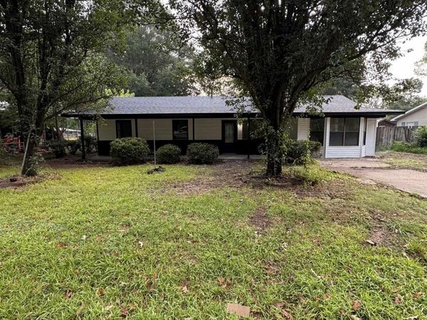 611 Fletcher , Lonoke, AR 72086