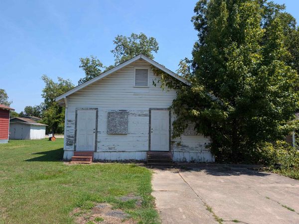 1305 S Catalpa Street , Pine Bluff, AR 71603